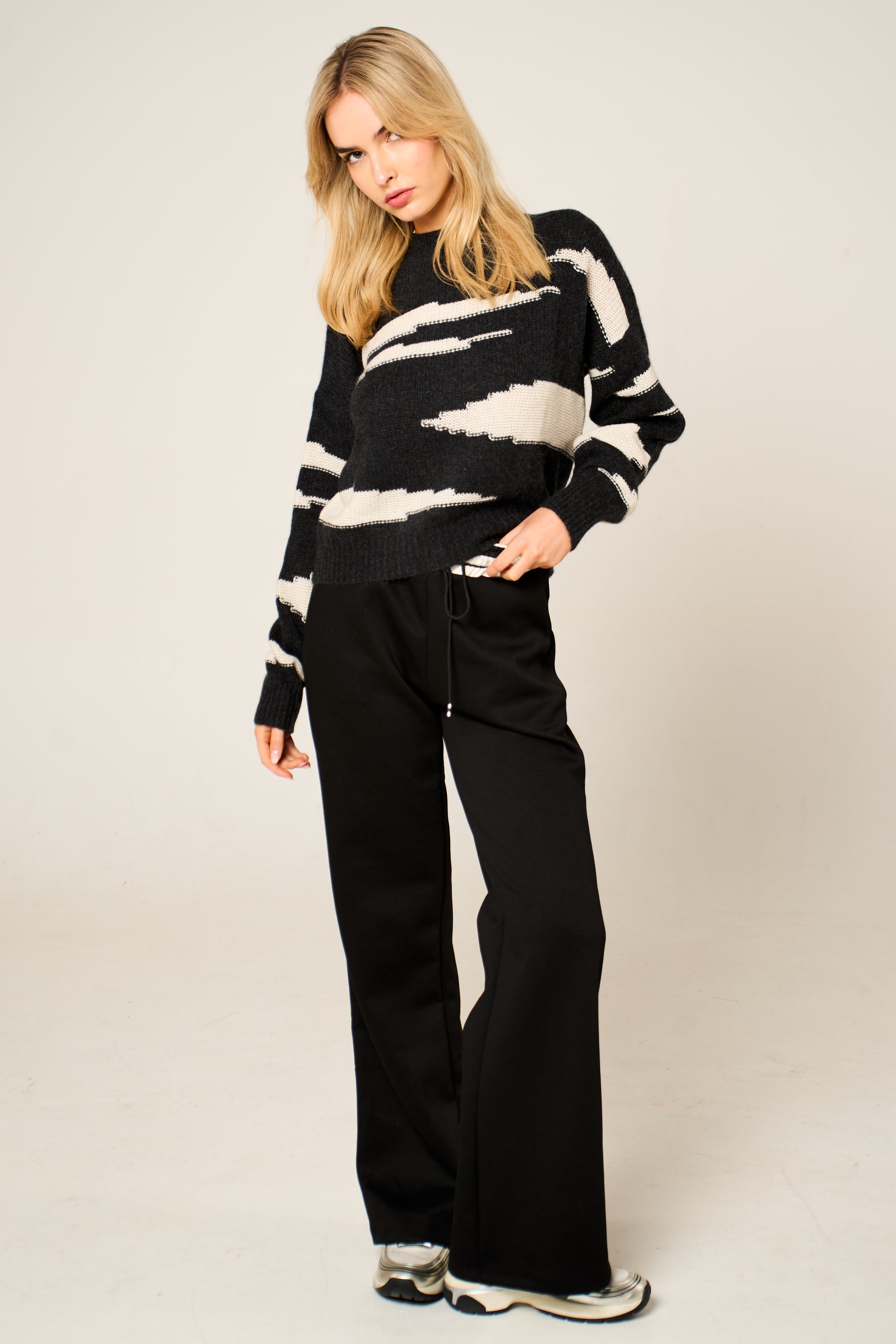 Cashmere Polo Club Zuri Ladies Round Neck Pullover Intarsia Knit - 100% Cashmere