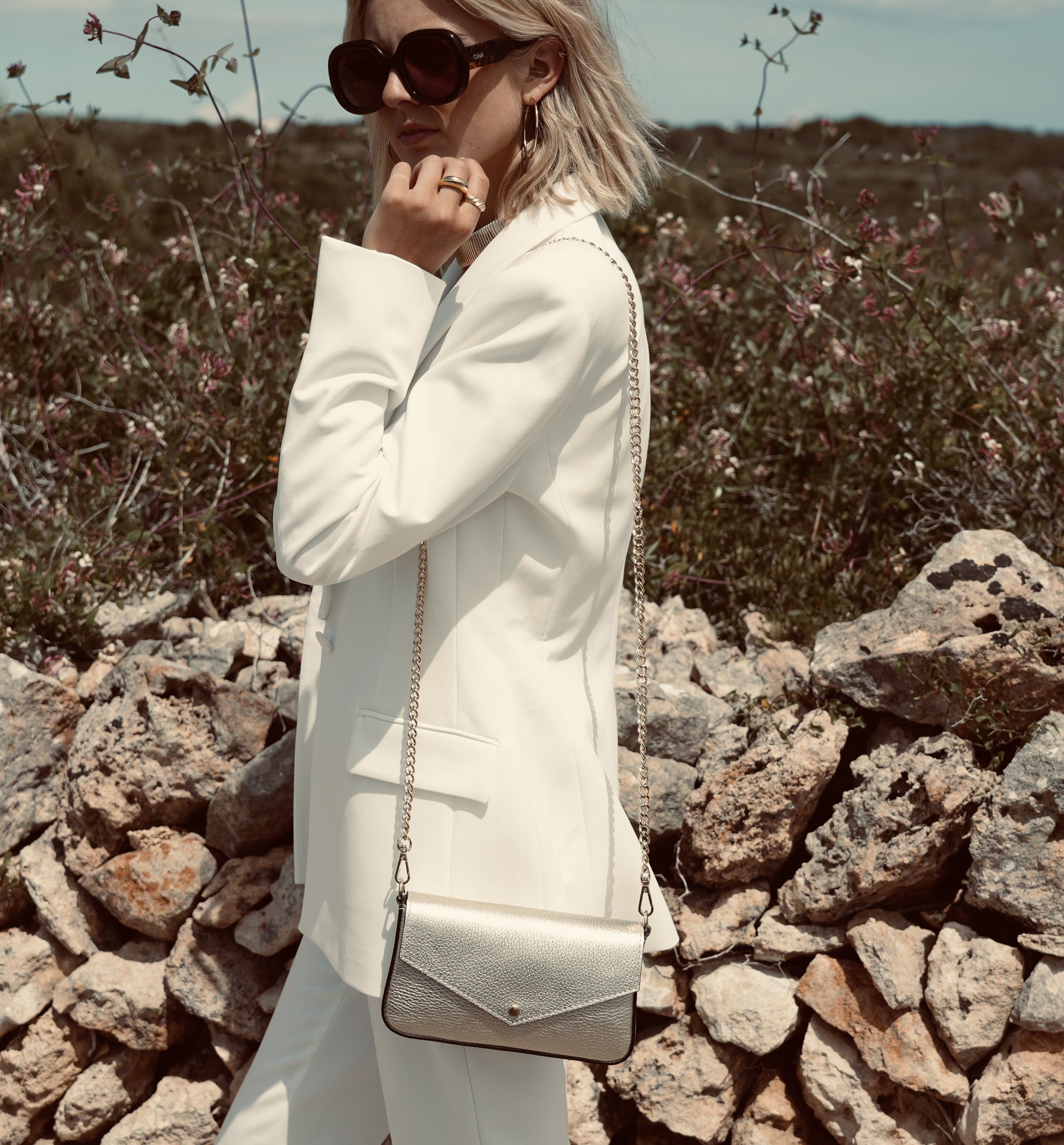Apatchy London The Munro Leather Shoulder Bag