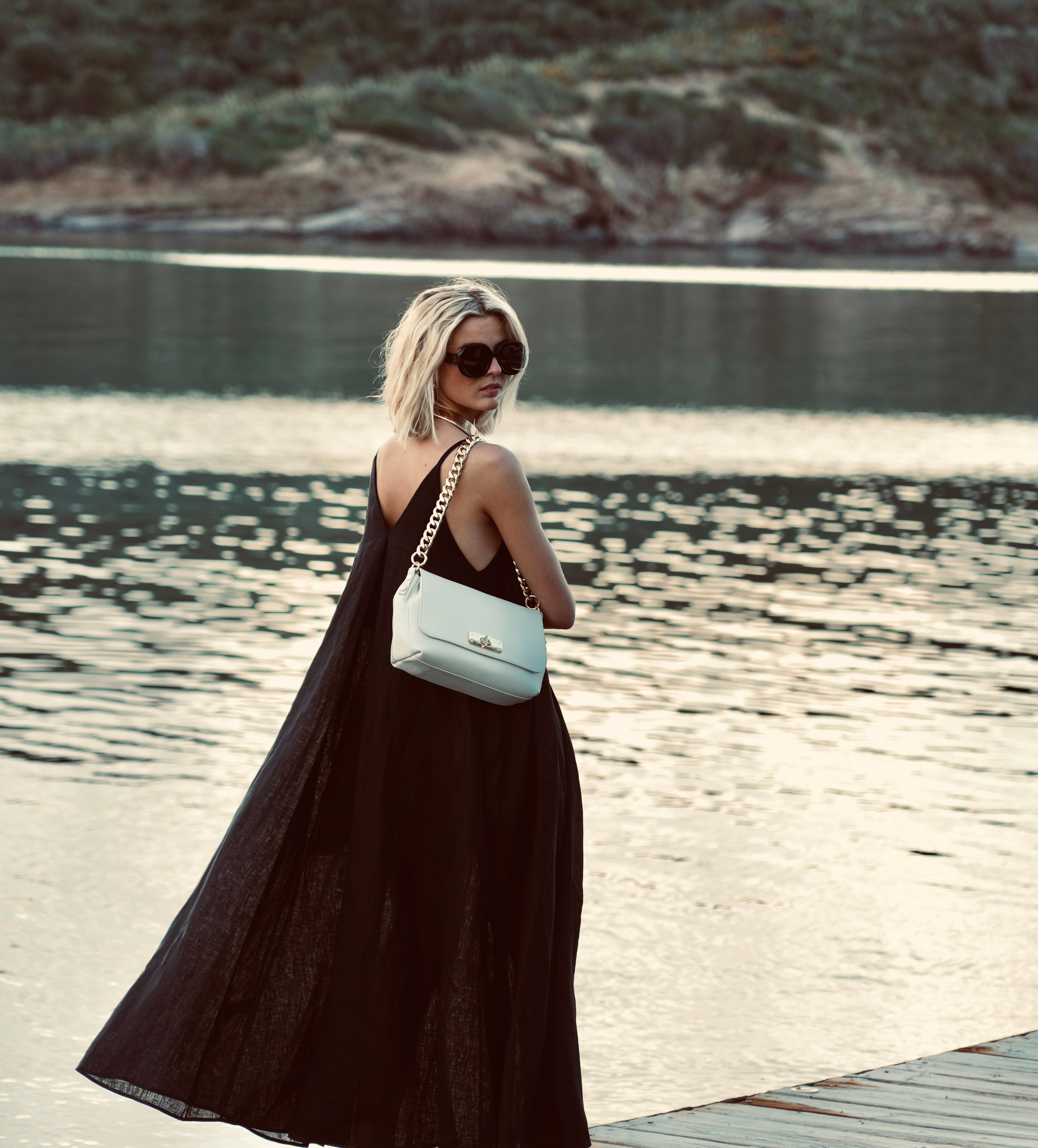 Apatchy London The Maisie Maxi Pale Grey Leather Bag