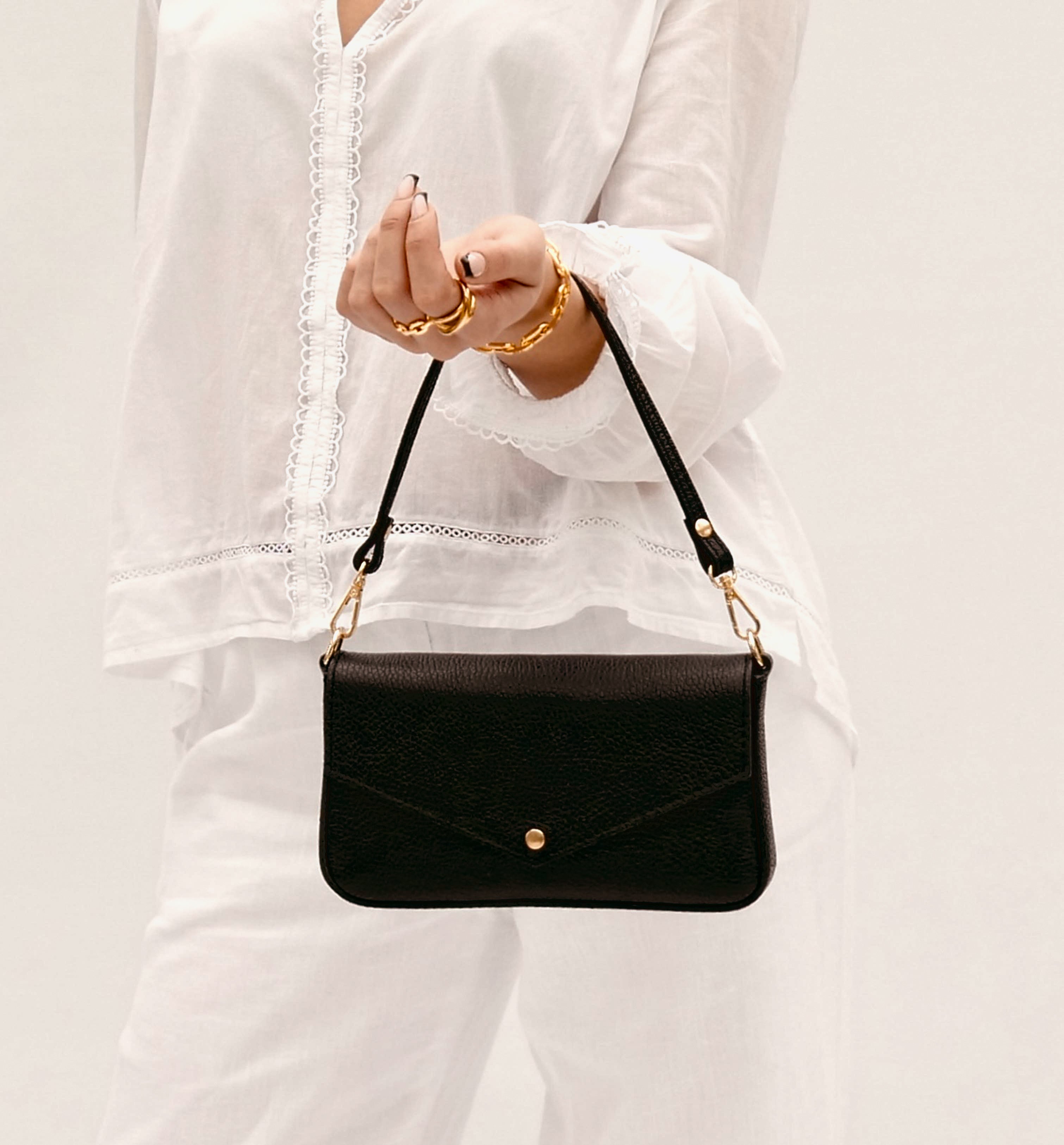 Apatchy London The Munro Black Leather Shoulder Bag