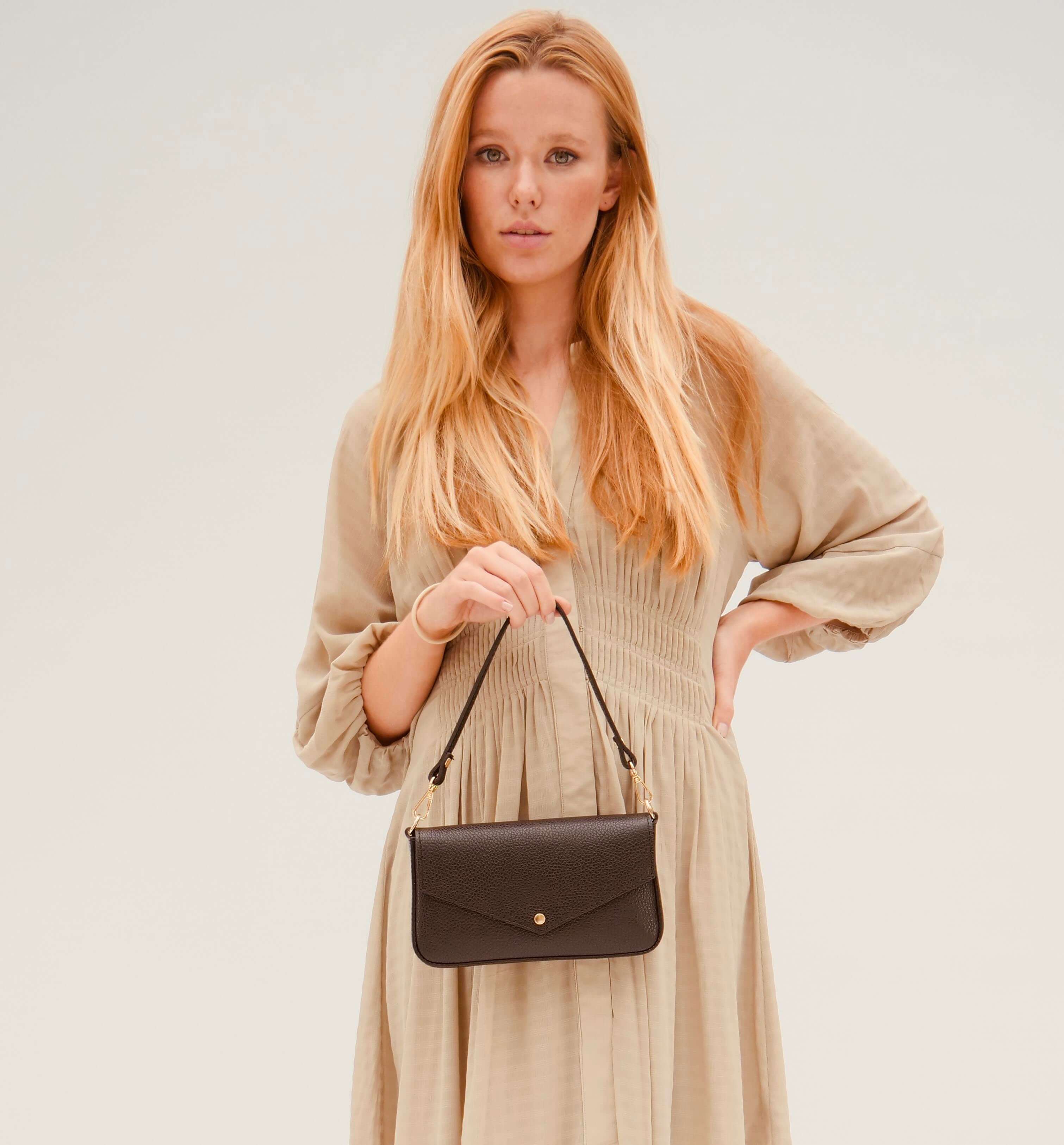 Apatchy London The Munro Leather Shoulder Bag
