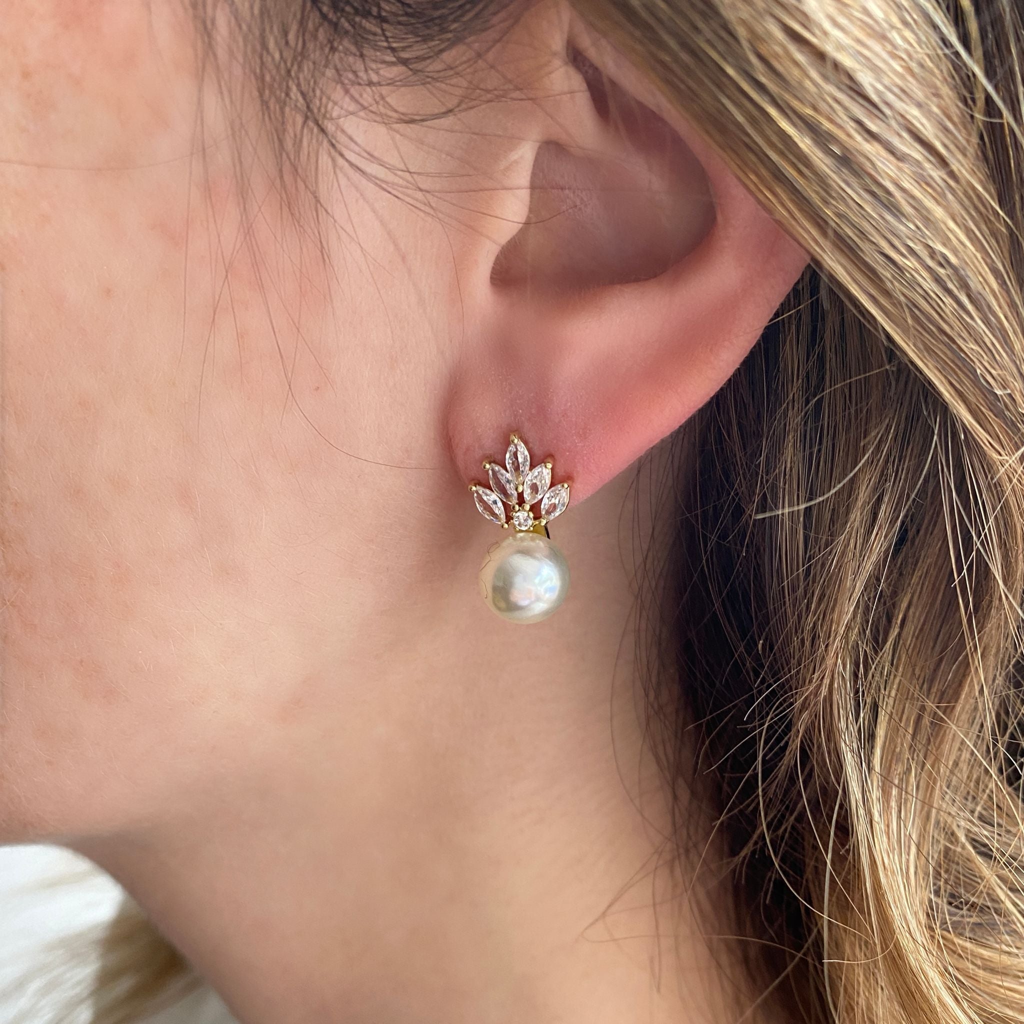 QueenMee Pearl Drop Earrings Small Vintage Inspired in Silver or Gold
