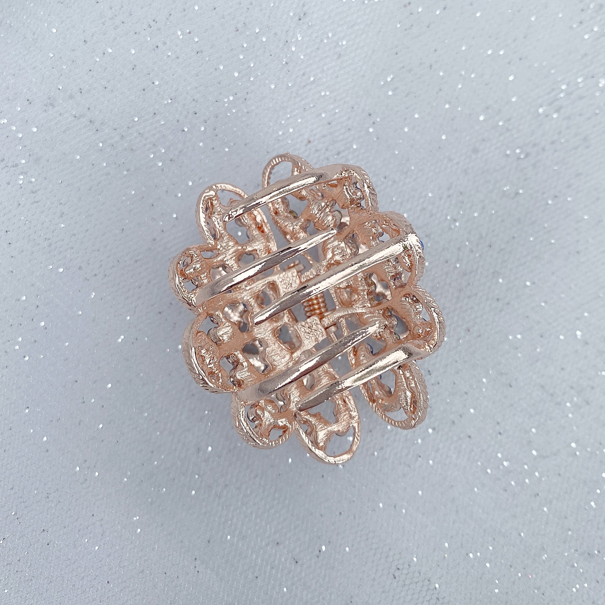 QueenMee Rose Hair Clip Claw
