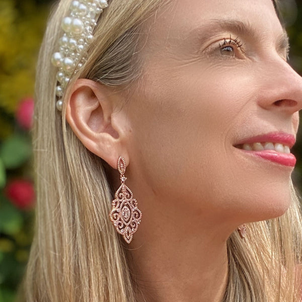 QueenMee Statement Earrings Long Drop Earrings with Crystal