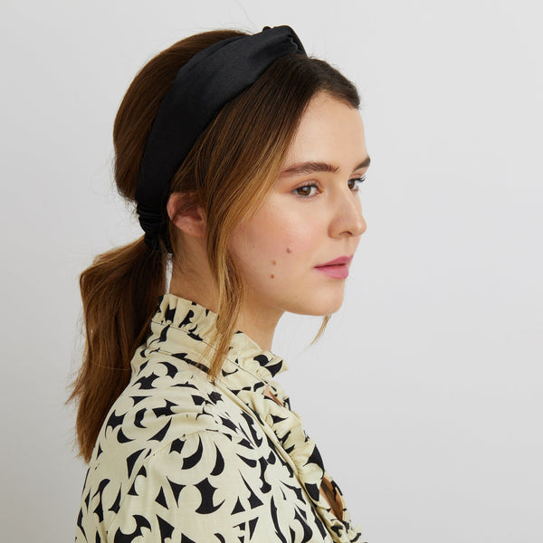 QueenMee Twist Headband in Satin with Stretch