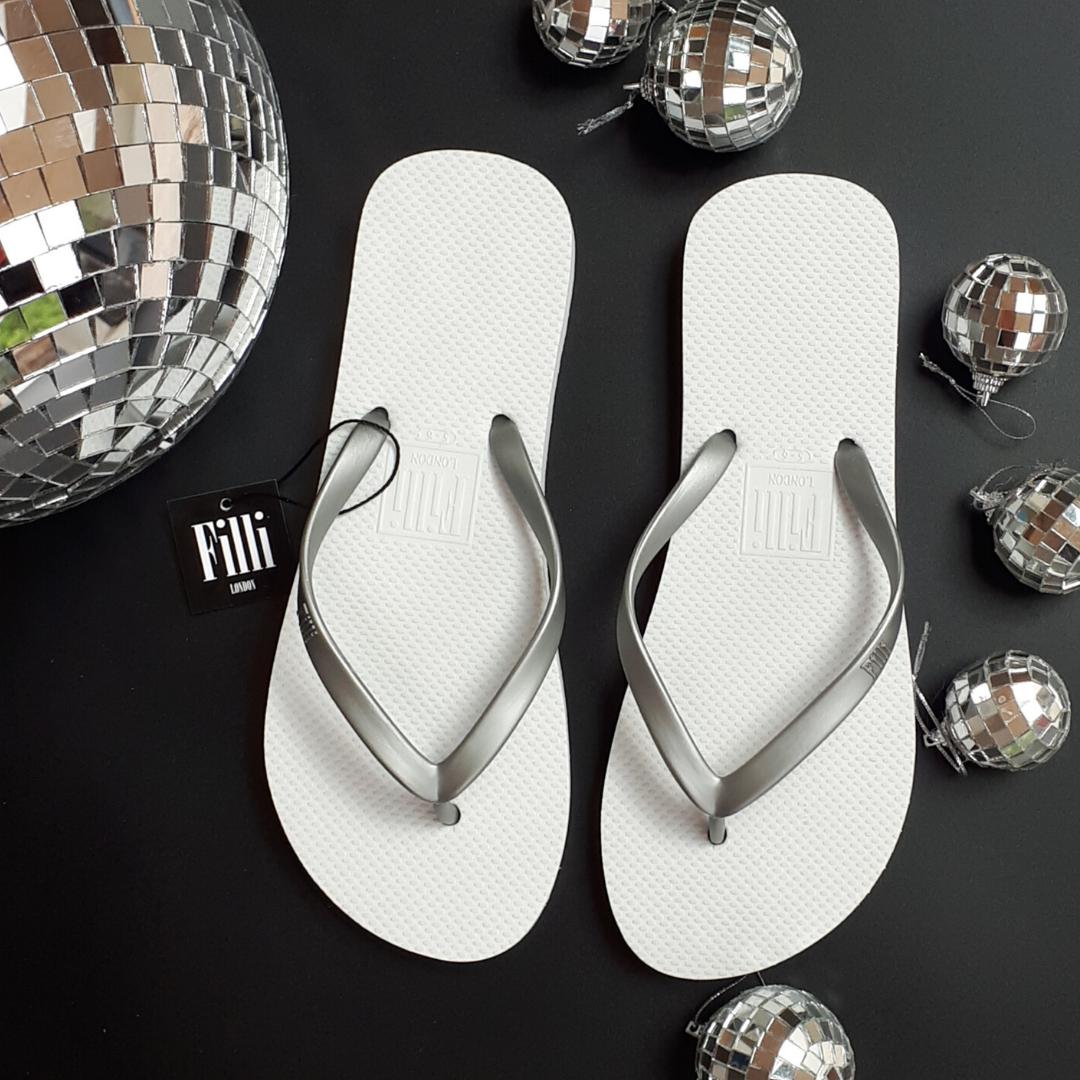 Filli London Naked Flip Flops - Silver on White