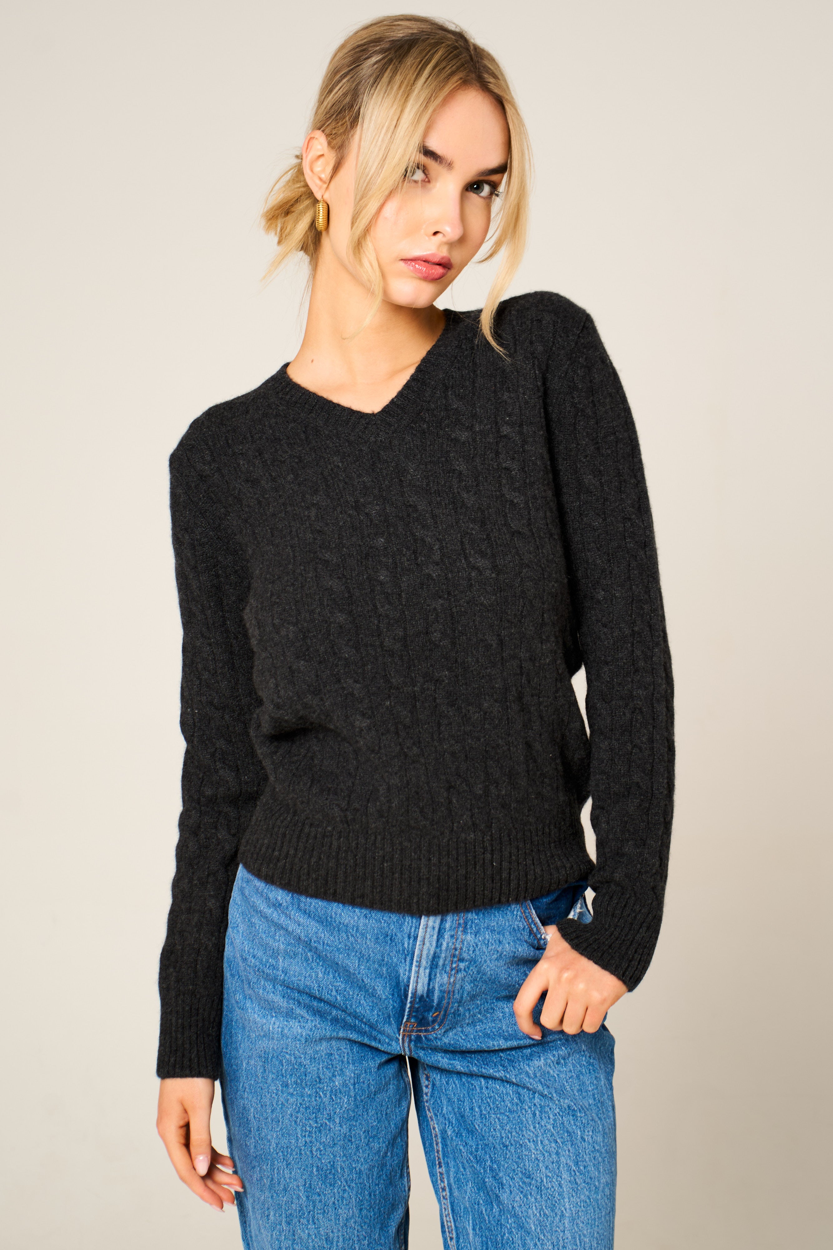 Cashmere Polo Club Larisa Ladies V-Neck Pullover Allover Cable Knit - 100% Cashmere