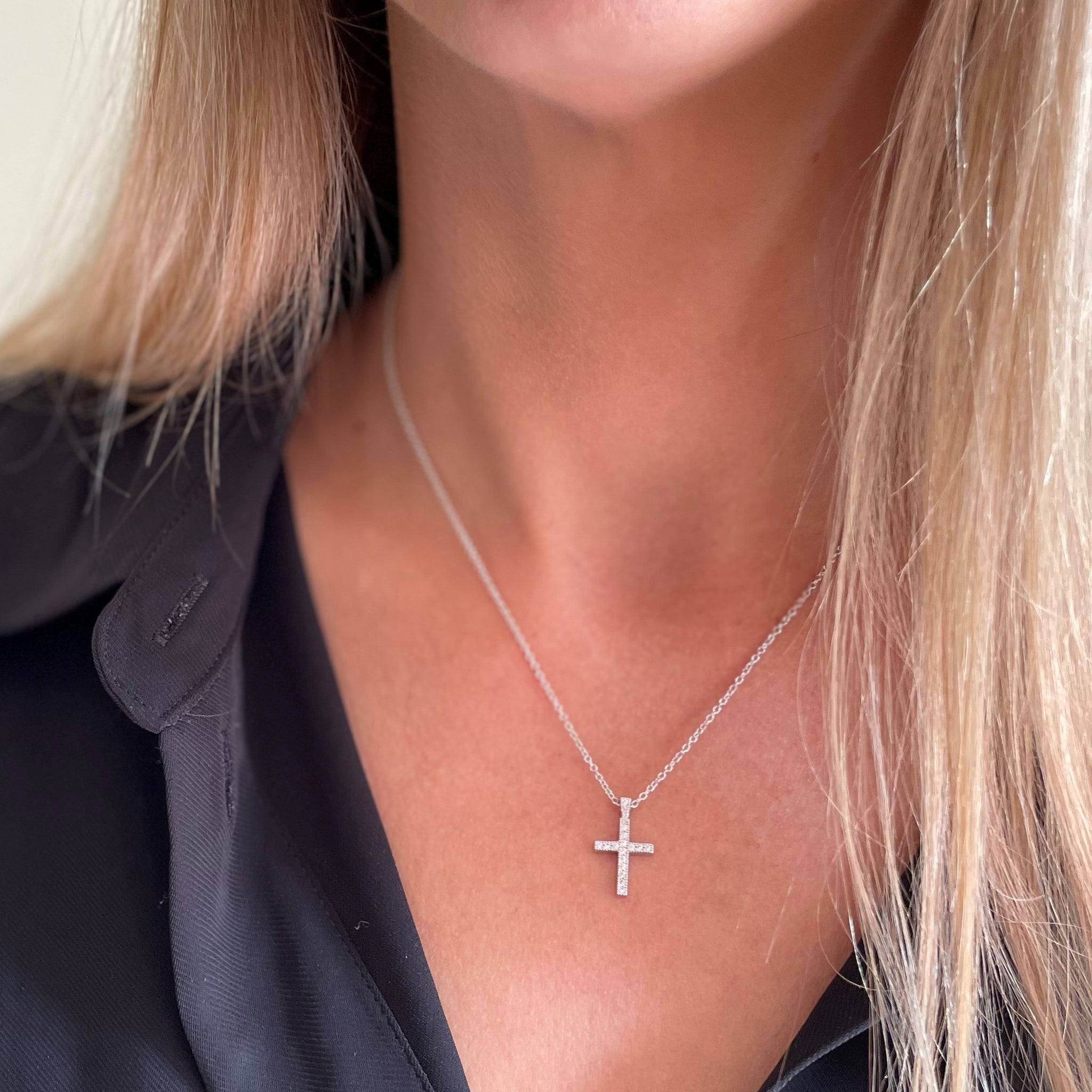 Classic Silver Cross Pendant