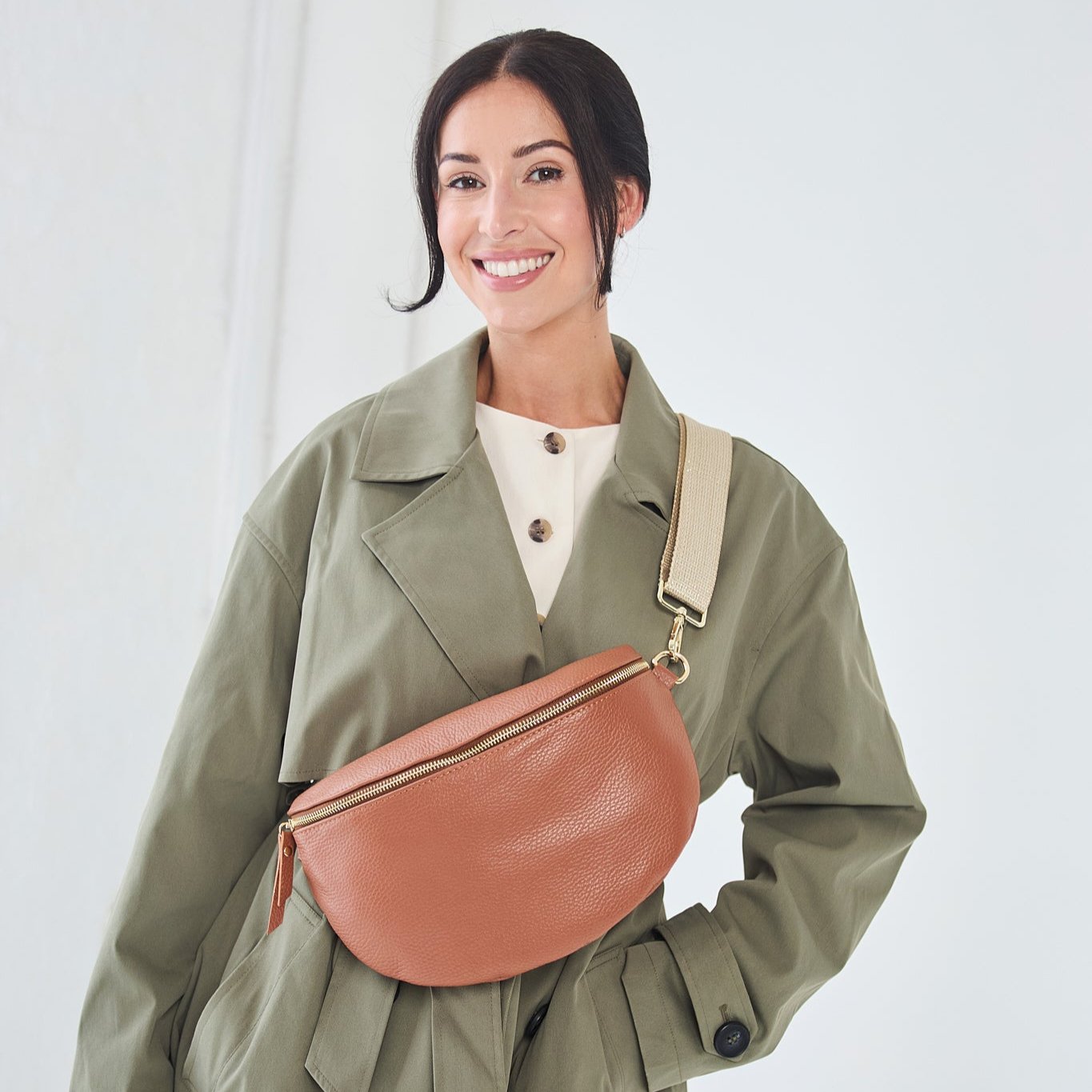 Elie Beaumont Sling Bag - Tan Large