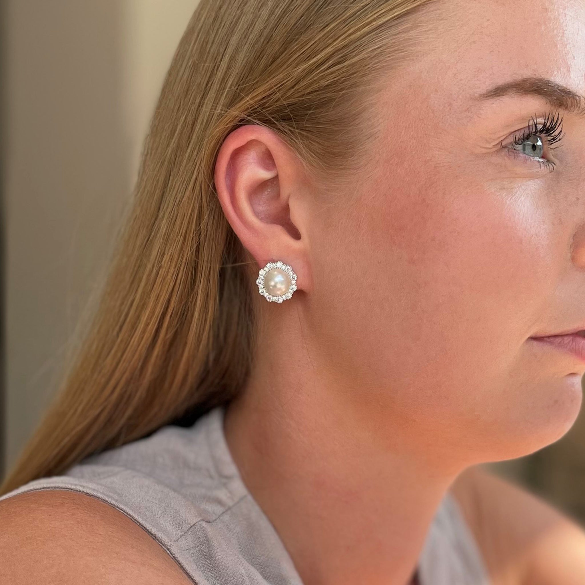 Florantine Pearl Silver Clip on Earrings