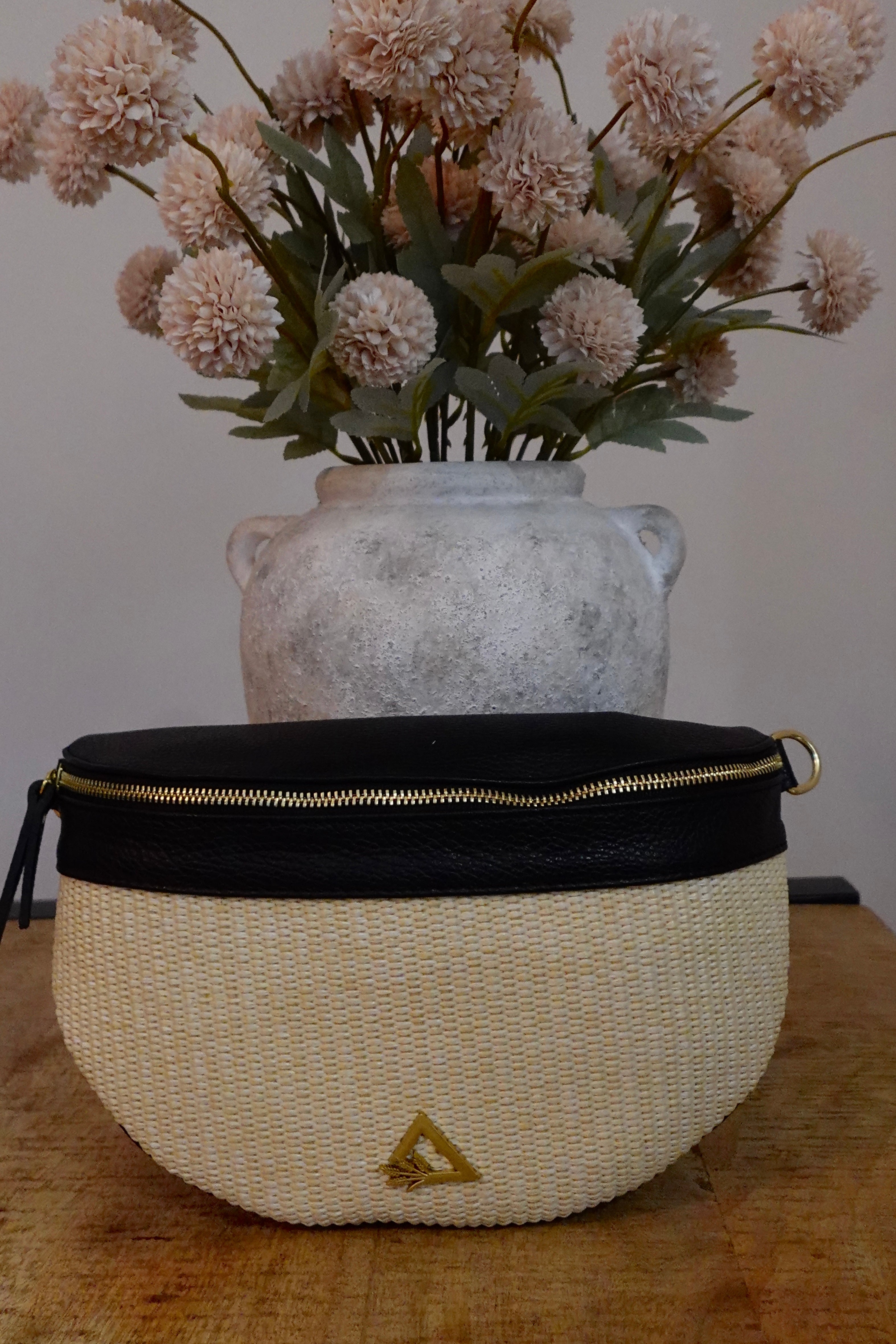 Elie Beaumont Hay Life X Elie Beaumont Raffia Sling Bag Black
