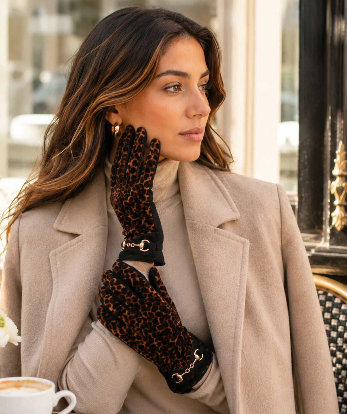 Leona - Faux Suede Leopard Print Gloves