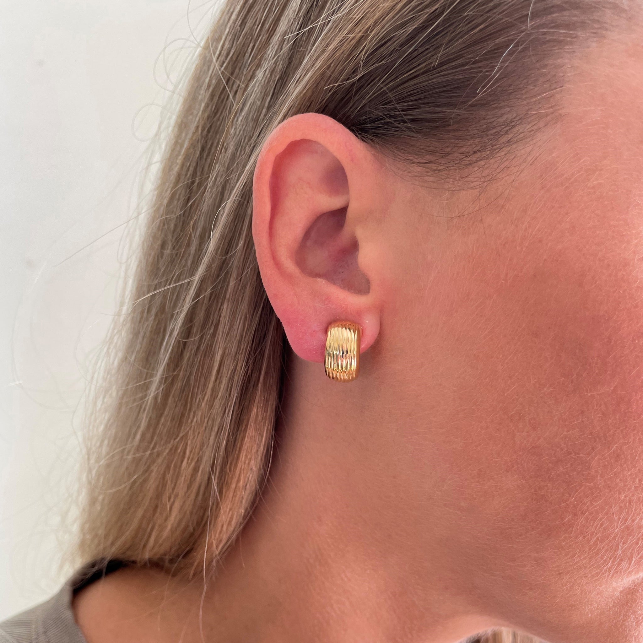 Robbin Gold Clip On Earrings