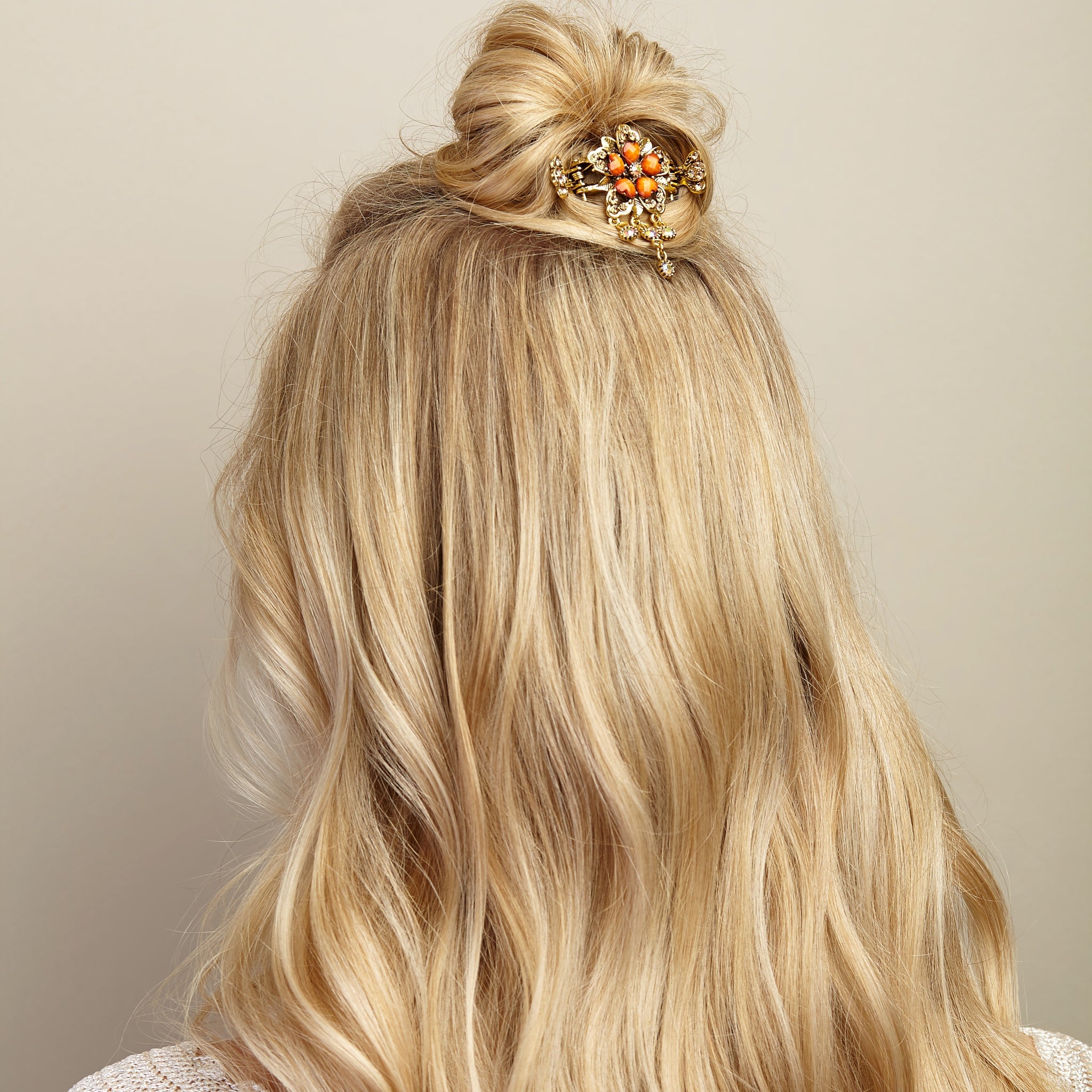 QueenMee Flower Hair Accessory with Gems