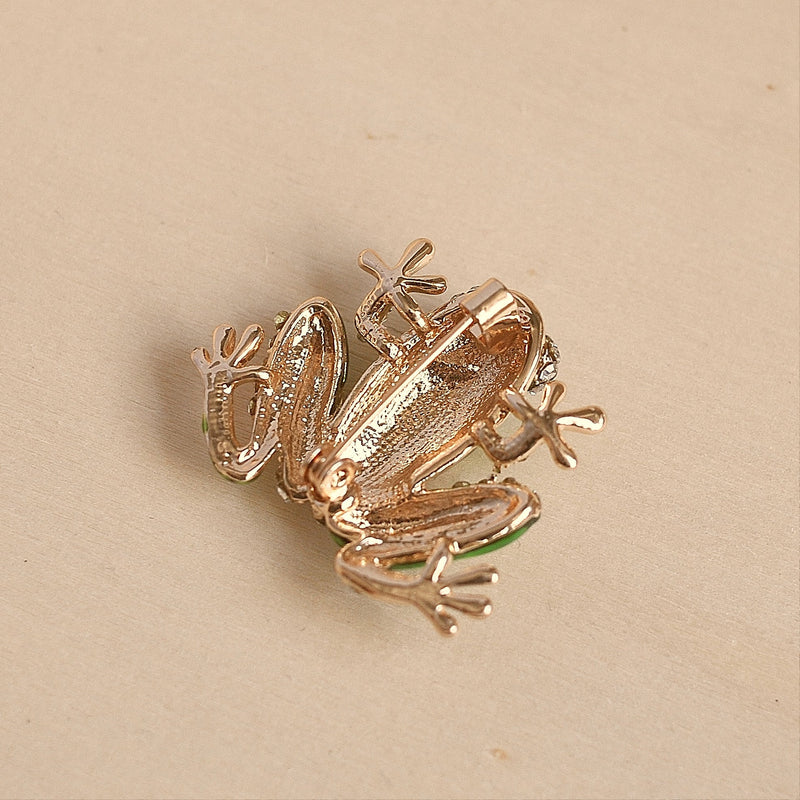 QueenMee Frog Brooch Enamel Pin with Rhinestone