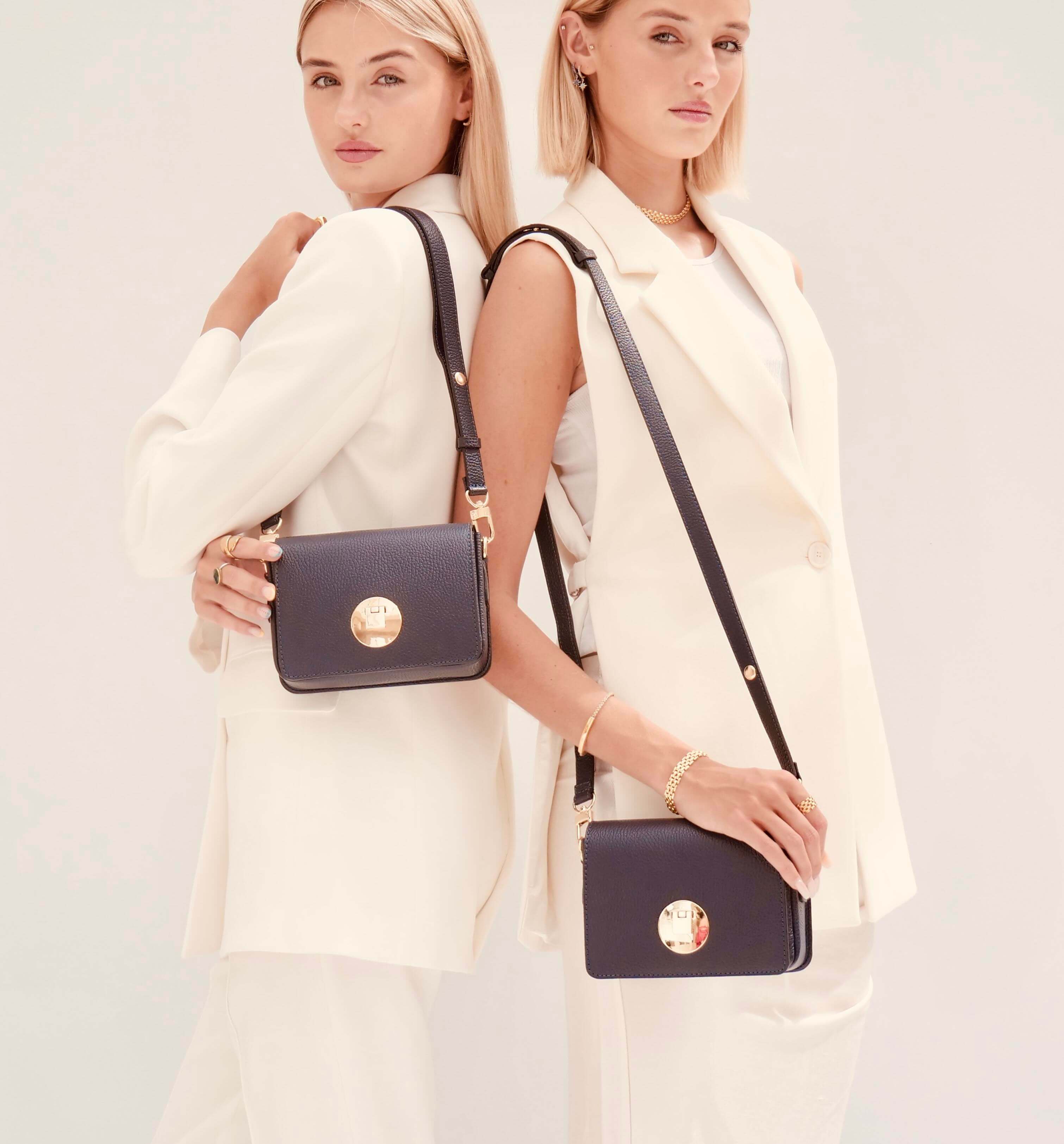 Apatchy London The Newbury Navy Leather Bag
