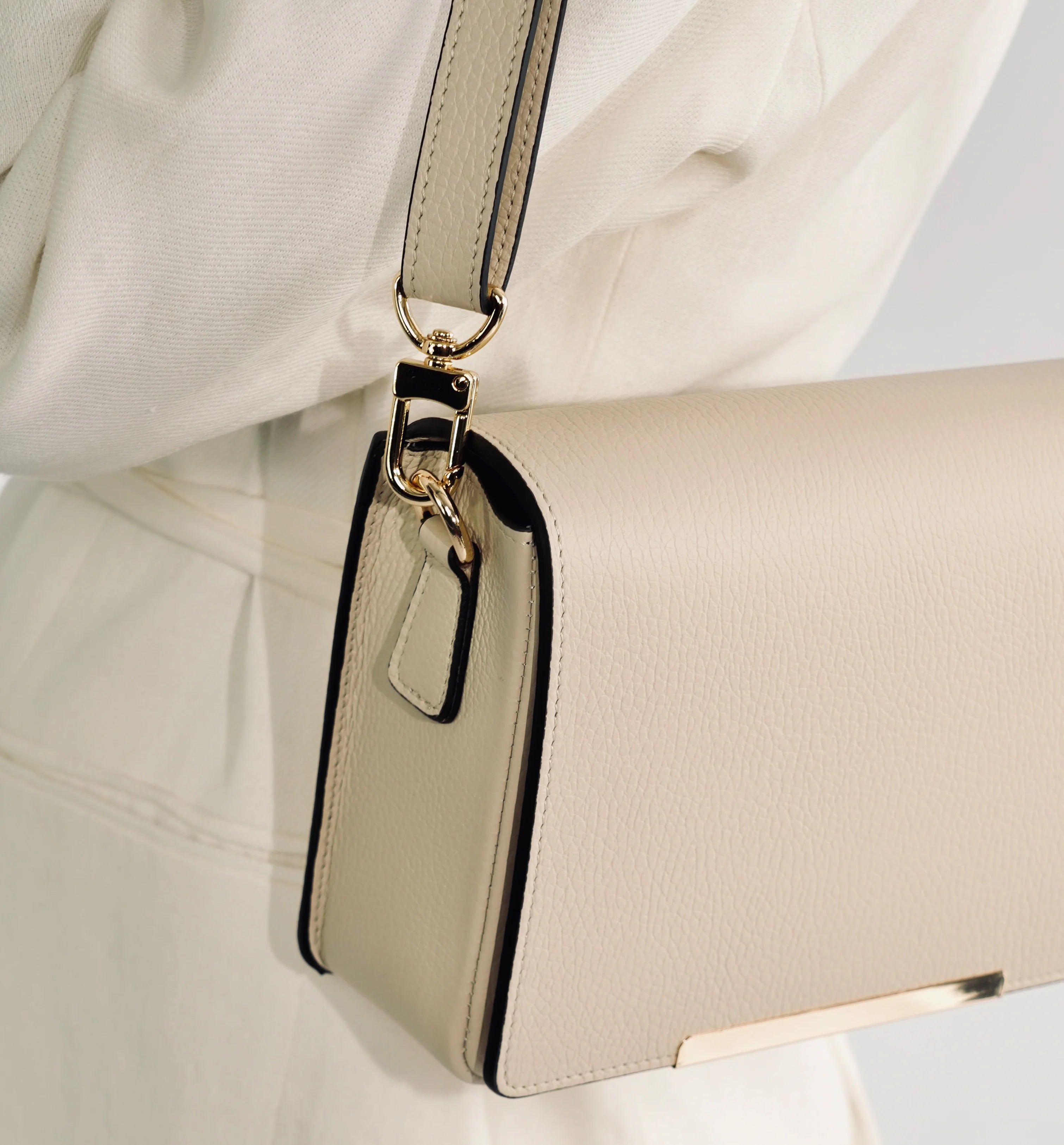 Apatchy London The Newbury Leather Bag