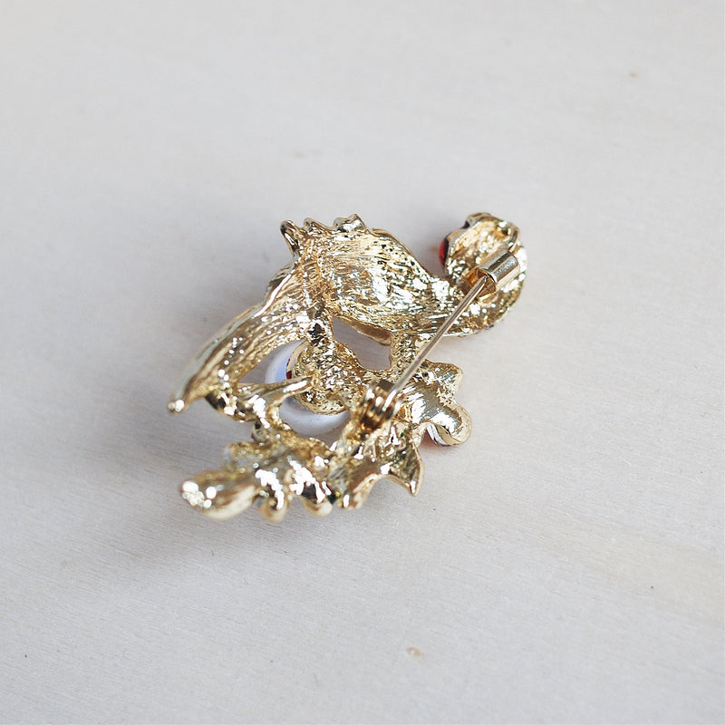 QueenMee Parrot Brooch with Pearl