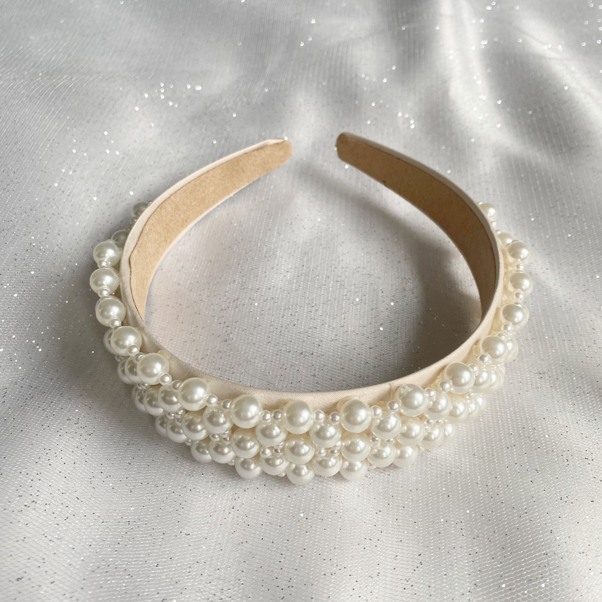 QueenMee Pearl Headband Woven