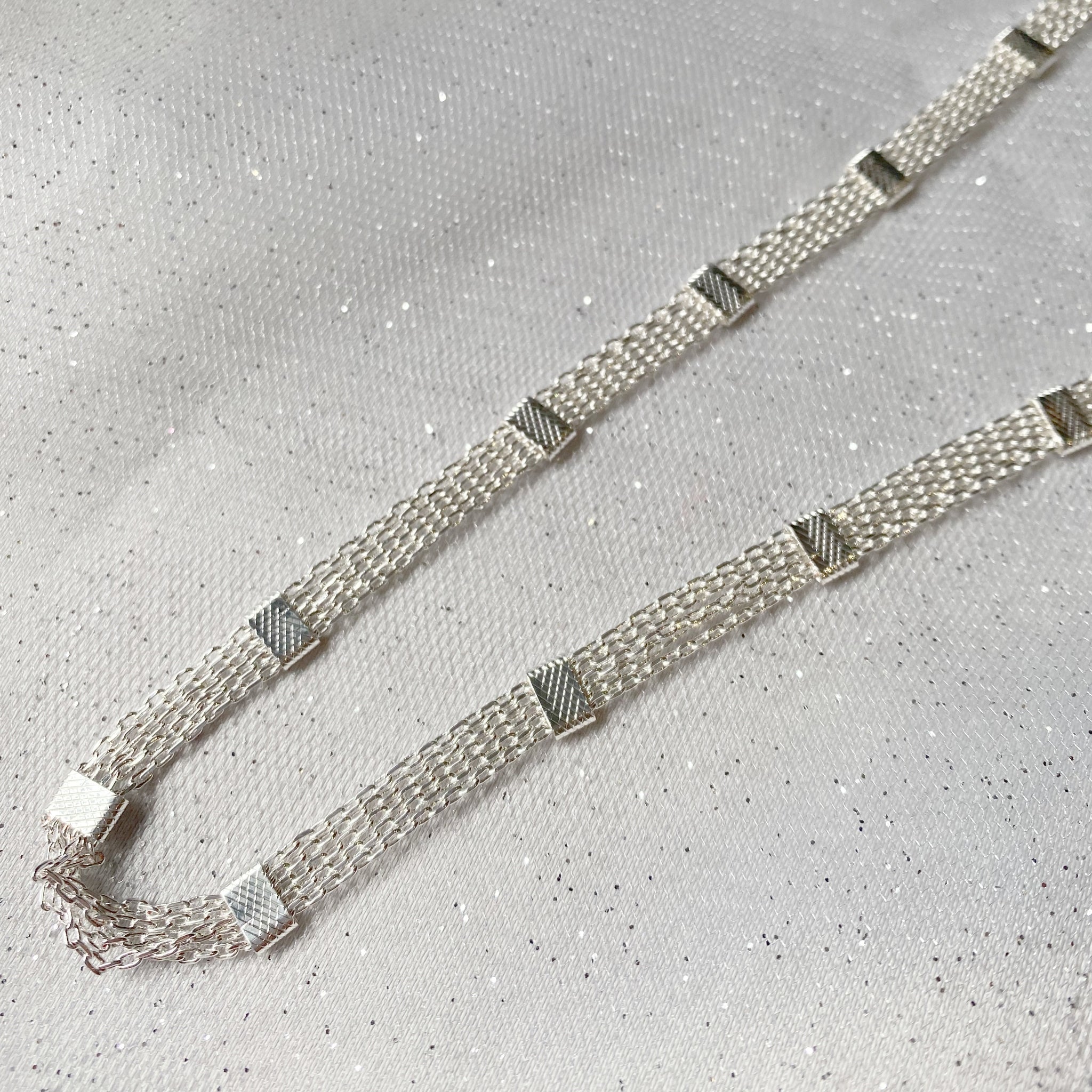 QueenMee Silver Chain Headband