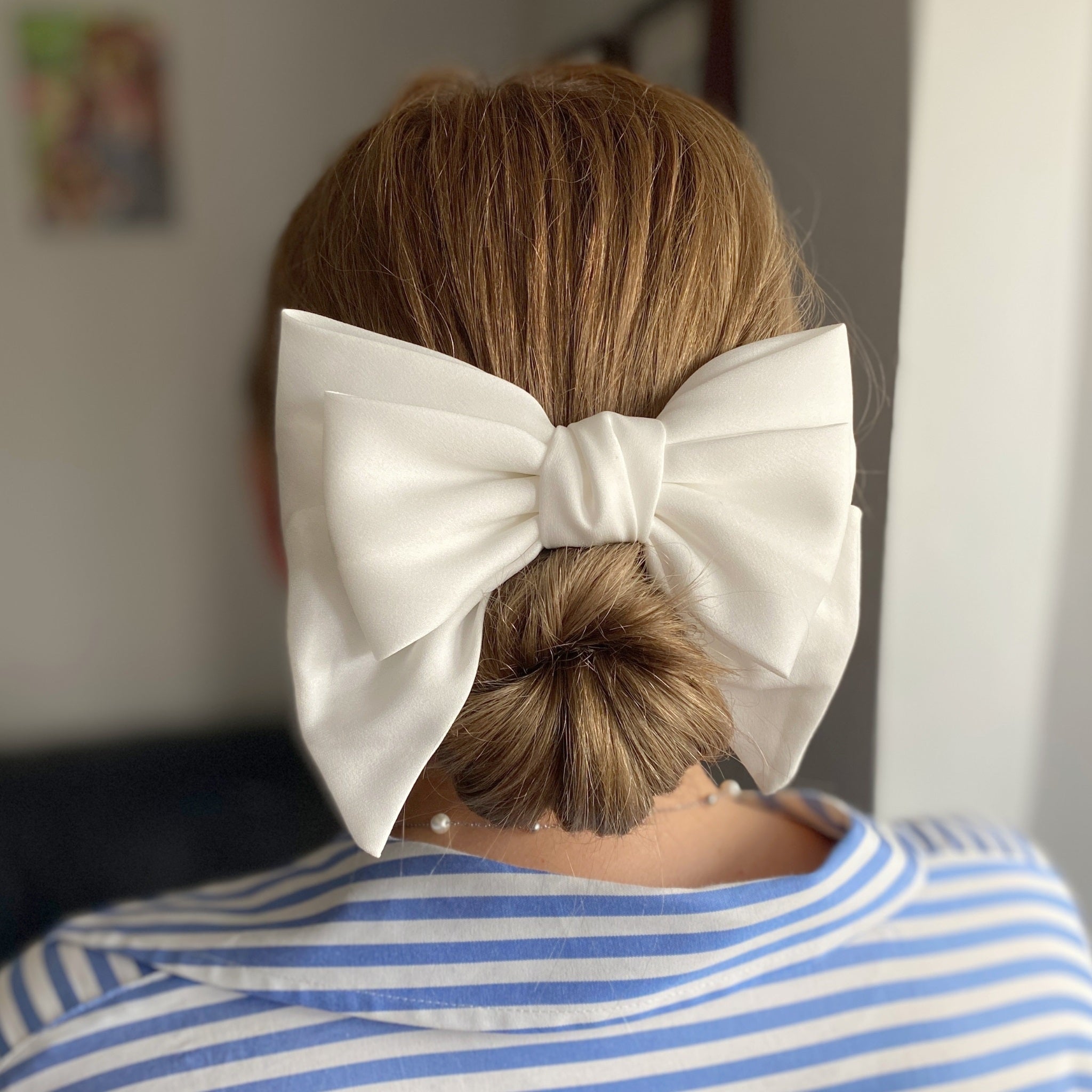 QueenMee White Satin Hair Bow White Hair Clip