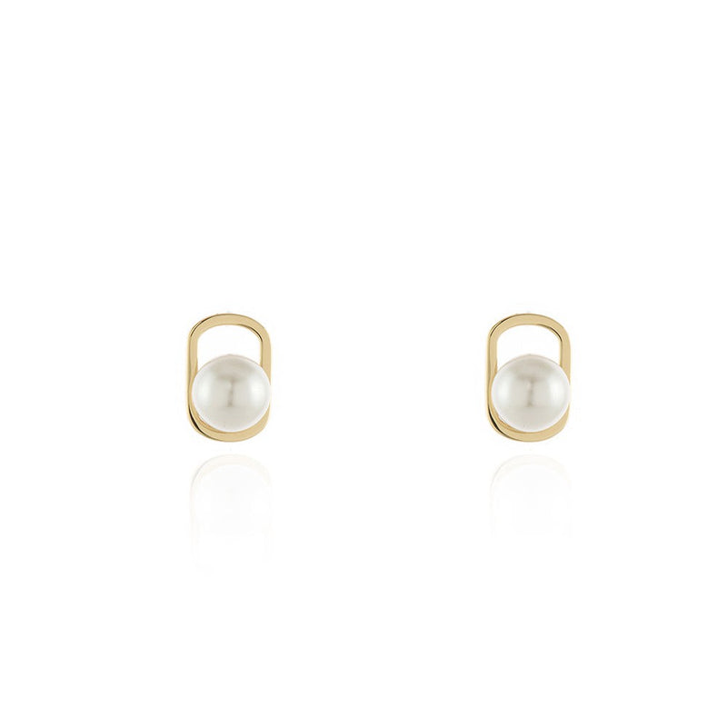 Cachet Hoku Earrings plated in Gold
