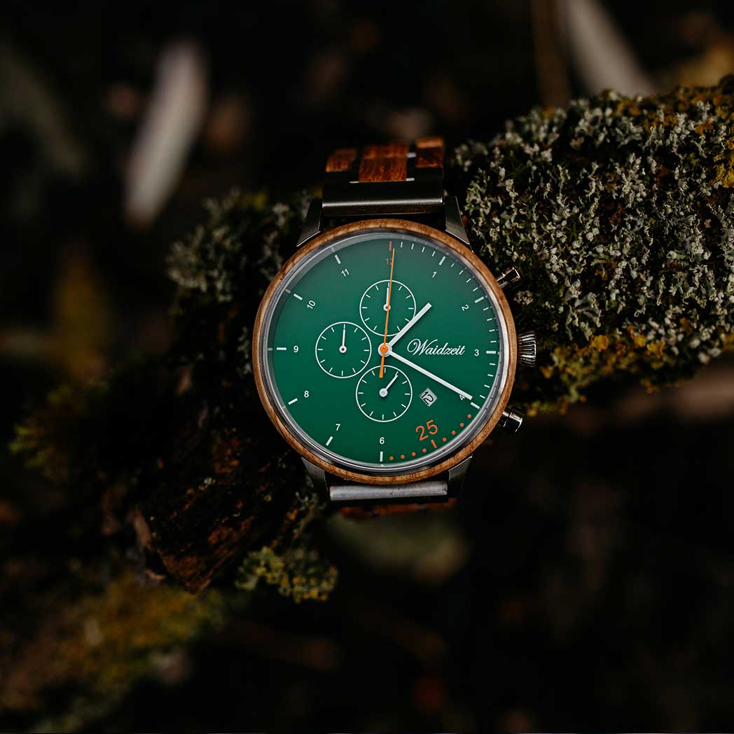 Waidzeit Chronograph Barista Verde watch with wooden strap men